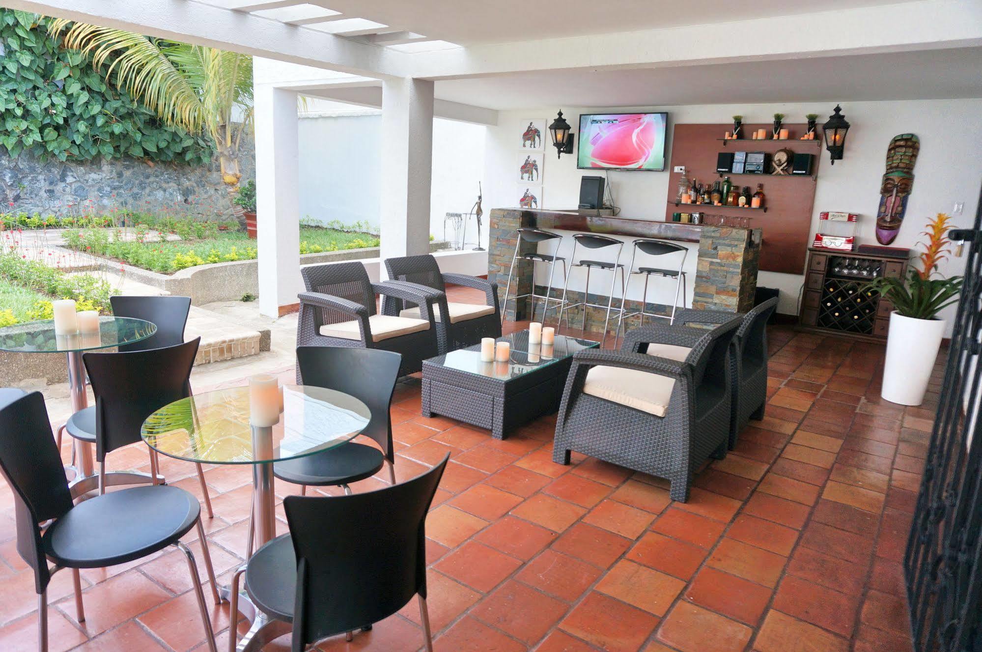 Urban Hotel Boutique Menga Extérieur photo