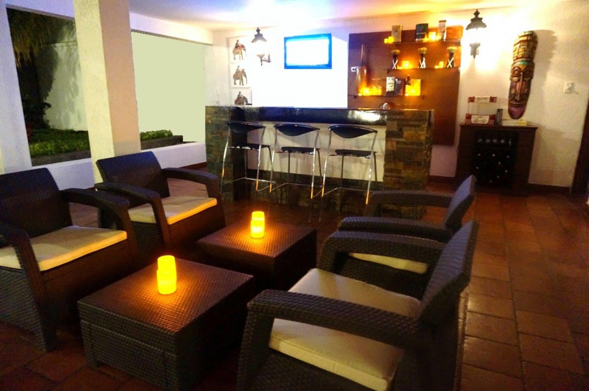 Urban Hotel Boutique Menga Extérieur photo