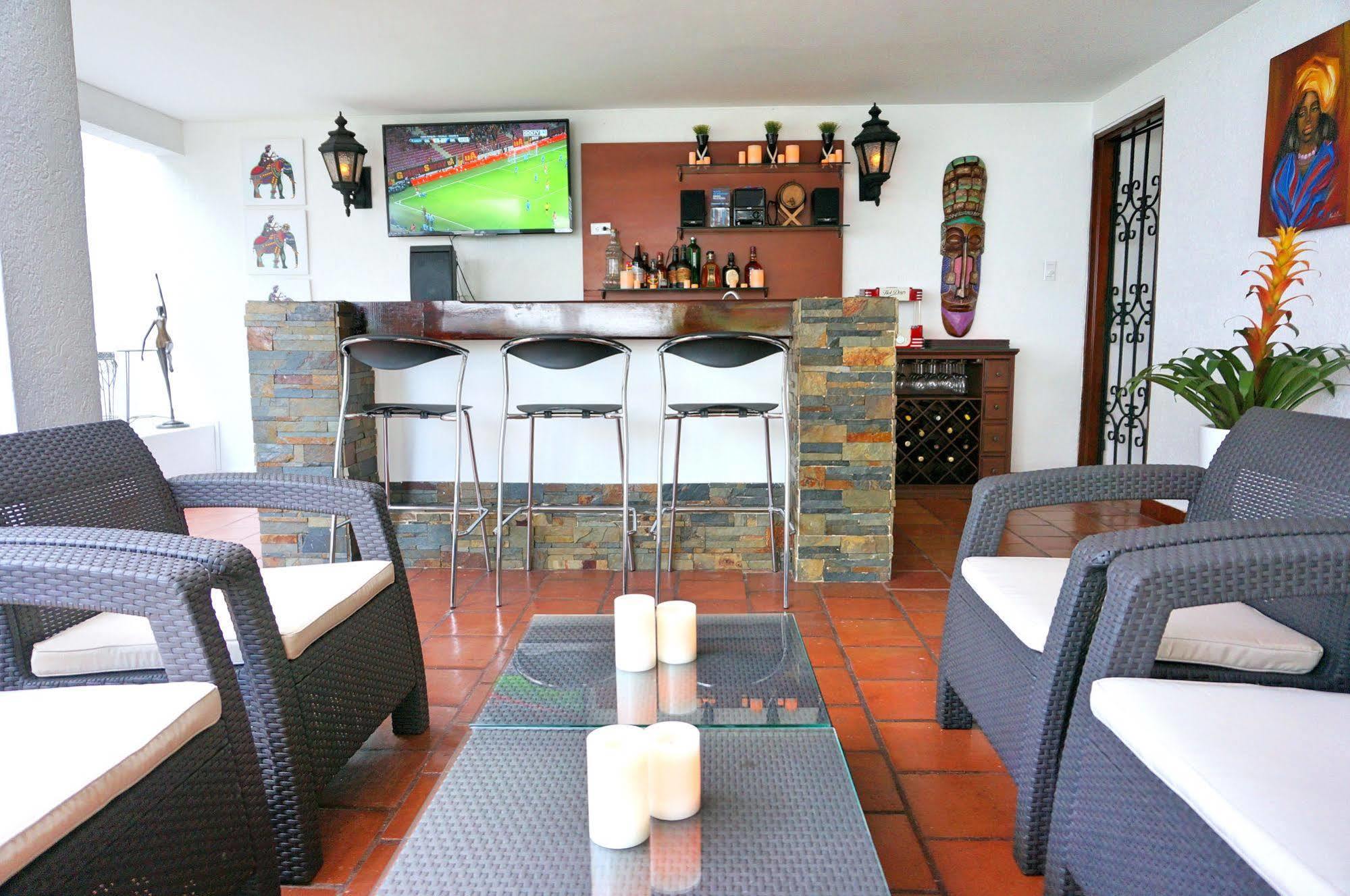 Urban Hotel Boutique Menga Extérieur photo